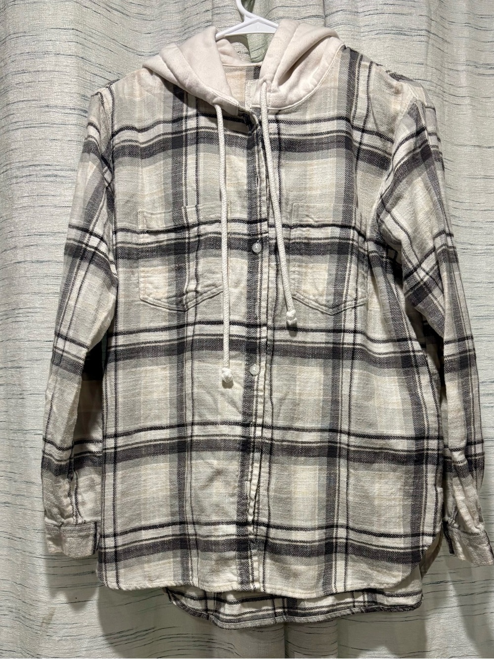 American Eagle Cream and Gray Plaid Hooded Shirt